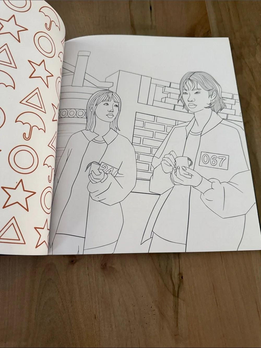 The Unofficial Squid Game Coloring Book - Red & Green